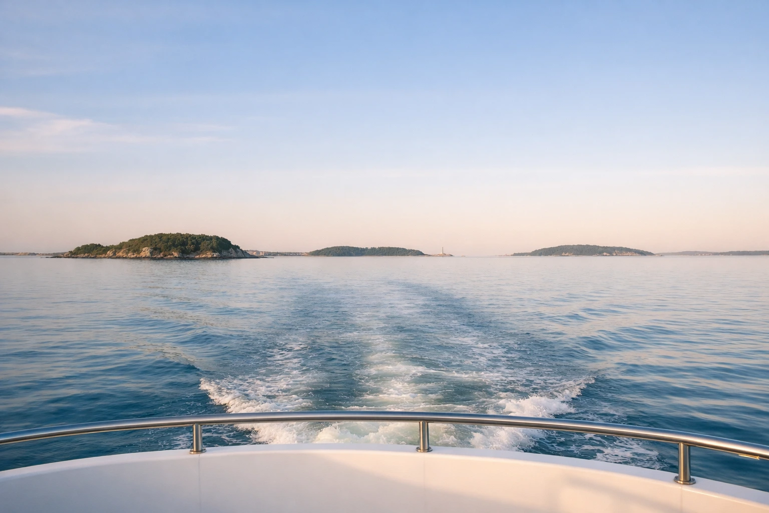 Boston Harbor Islands and open water — Boston Harbor cruise scenery