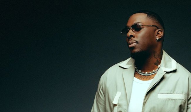 Image Source: https://images.discovery-prod.axs.com/2025/09/joe-dwet-file-live-band-concert-tickets_11-27-25_17_68cb3183d5144.jpg