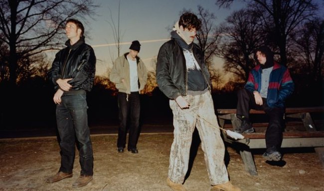 Image Source: https://images.discovery-prod.axs.com/2025/06/model-actriz-tickets_12-06-25_17_685324839635a.jpg